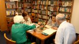 ספרייה עשירה בדיור מוגן בית הנשיא